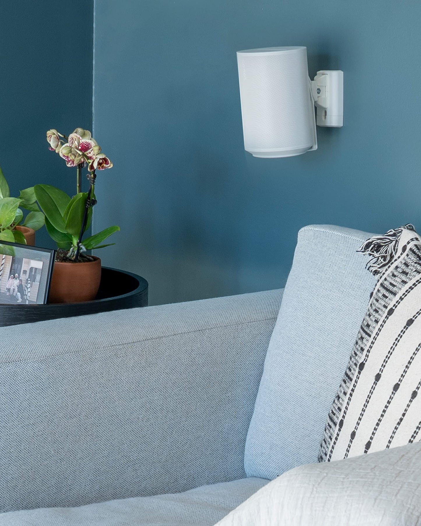 Sanus Support Mural WSWME11-W2 pour Enceinte Sonos Era 100 – Blanc