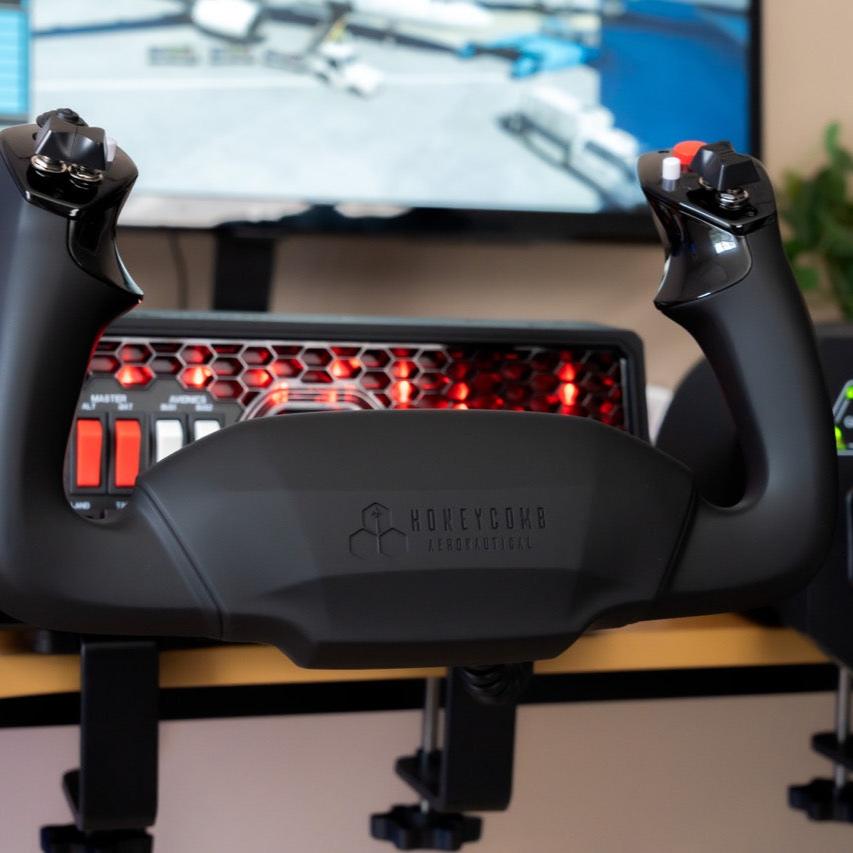 Honeycomb Alpha Flight Controls – Yoke & panneau de commutateurs – PC / Xbox
